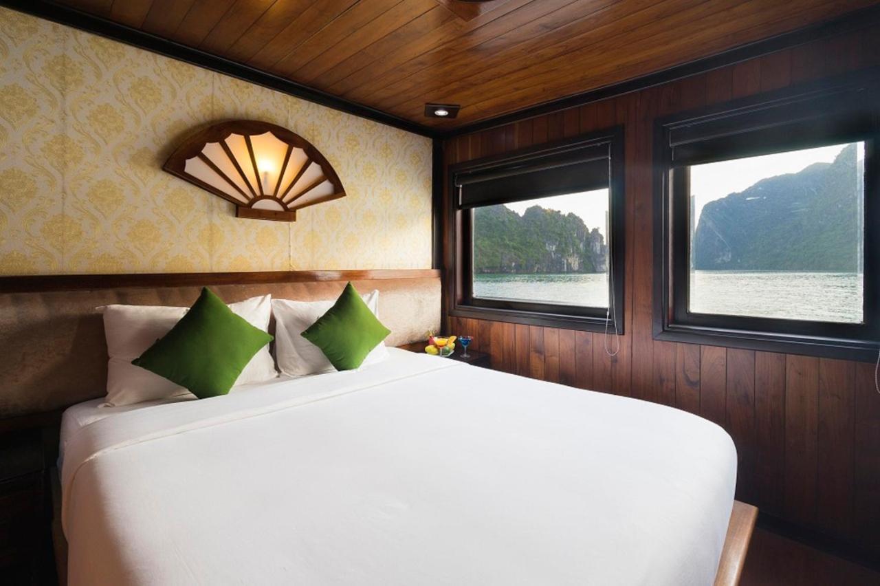 Garden Bay Premium Cruise Hotel Ha Long Exterior photo